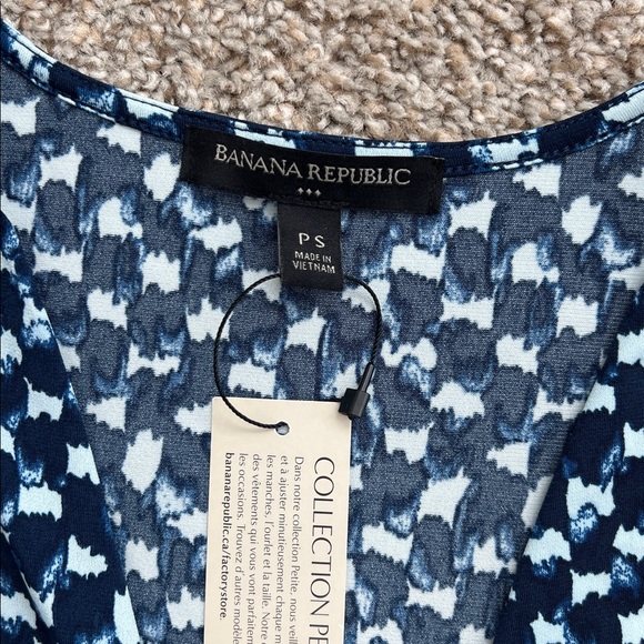 Banana Republic Navy and Light Blue Asymmetrical Dress—Size Petite Small - Picture 4 of 10